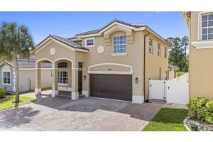 1884 Jamesport Drive, Port Saint Lucie, FL 34953 - MLS#B26012596