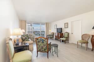 1801 Flagler Drive, West Palm Beach, FL 33401 - MLS#B26012606