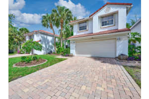 10414 Buena Ventura Drive, Boca Raton, FL 33498 - MLS#B26012659