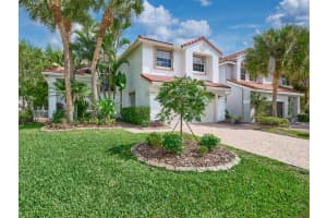 10414 Buena Ventura Drive, Boca Raton, FL 33498 - MLS#B26012659