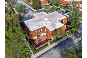 9951 6th Court, Plantation, FL 33324 - MLS#B26012748