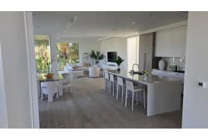 1070 Del Harbour Drive, Delray Beach, FL 33483 - MLS#B26012753