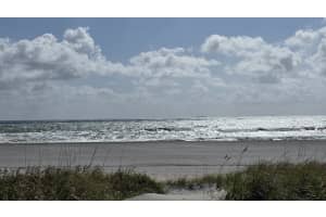 1070 Del Harbour Drive, Delray Beach, FL 33483 - MLS#B26012753