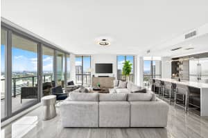 100 Las Olas Boulevard, Fort Lauderdale, FL 33301 - MLS#B26012754