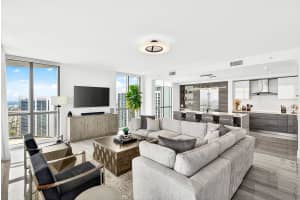 100 Las Olas Boulevard, Fort Lauderdale, FL 33301 - MLS#B26012754