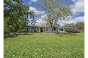 595 45th Court, Vero Beach, FL 32968 - MLS#B26012764