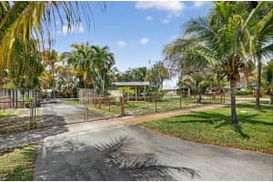 5265 15th Avenue, Pompano Beach, FL 33064 - MLS#B26012787