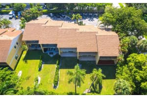663 Dover Street, Boca Raton, FL 33487 - MLS#B26012788