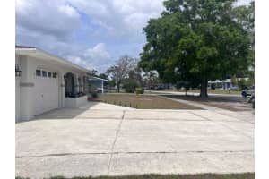 262 Floresta Drive, Port Saint Lucie, FL 34983 - MLS#B26012821