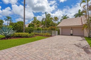 9722 Erica Court, Boca Raton