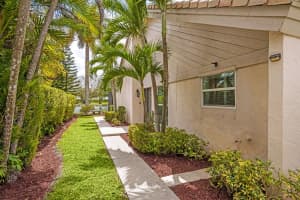 9722 Erica Court, Boca Raton, FL 33496 - MLS#B26012831