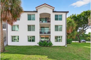 1024 Villa Circle, Boynton Beach, FL 33435 - MLS#B26012843