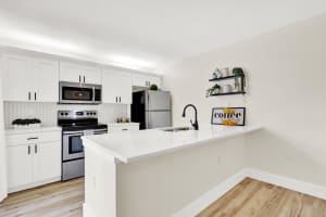 6605 66th Way, West Palm Beach, FL 33409 - MLS#B26012867