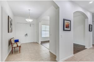 118 Palm Beach Plantation Boulevard, Royal Palm Beach, FL 33411 - MLS#B26012892