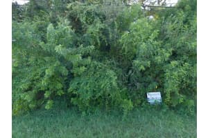 541 Cherryhill Road, Port Saint Lucie, FL 34953 - MLS#B26012893
