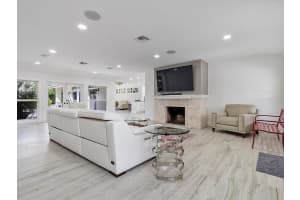 411 Poinciana Drive, Fort Lauderdale, FL 33301 - MLS#B26012925