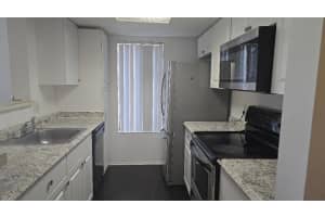 3194 Coral Lake Lane, Coral Springs, FL 33065 - MLS#B26012929