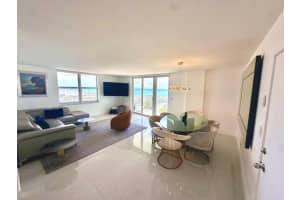 1 Las Olas Circle, Fort Lauderdale, FL 33316 - MLS#B26012984