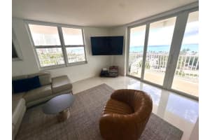 1 Las Olas Circle, Fort Lauderdale, FL 33316 - MLS#B26012984