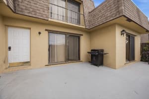 4102 Waterview Circle, Palm Springs, FL 33461 - MLS#B26012988