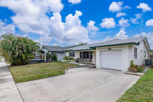 564 55th Street, Boca Raton, FL 33487 - MLS#B26012996