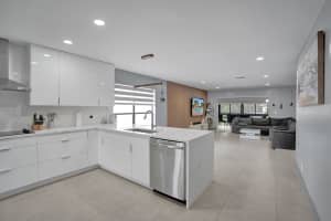 21675 Tall Palm Circle, Boca Raton, FL 33433 - MLS#B26013021