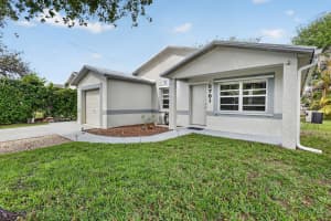 5781 Pine Drive, Stuart, FL 34997 - MLS#B26013073