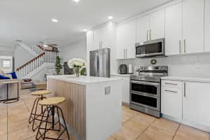 1545 Seagrape Way, Hollywood, FL 33019 - MLS#B26013083