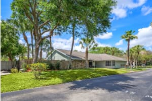 1061 Bayberry Point Drive, Plantation, FL 33324 - MLS#B26013088