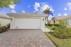 10762 Elsinore Drive, Port Saint Lucie, FL 34987 - MLS#B26013130