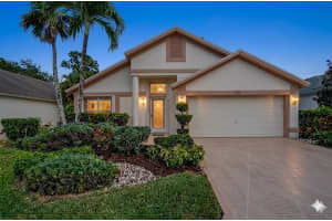 131 Hammocks Court, Greenacres, FL 33413 - MLS#B26013133