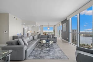 101 Fort Lauderdale Beach Boulevard, Fort Lauderdale, FL 33316 - MLS#B26013148