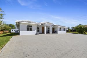 13621 16th Street, Davie, FL 33325 - MLS#B26013154