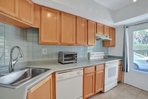 900 12th Street, Fort Lauderdale, FL 33315 - MLS#B26013159