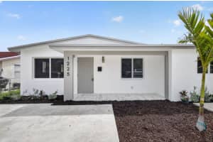 1225 32 Street, Riviera Beach, FL 33404 - MLS#B26013168