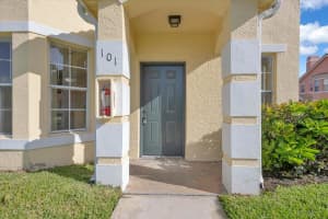 120 Peacock Boulevard, Port Saint Lucie, FL 34986 - MLS#B26013241