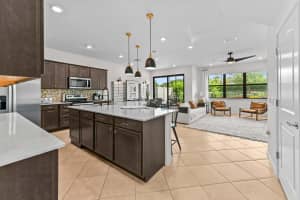 2343 Rollingwood Court, Oakland Park, FL 33309 - MLS#B26013249