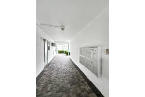 2841 32nd Street, Fort Lauderdale, FL 33306 - MLS#B26013301