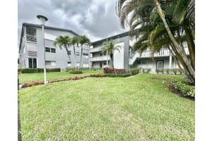 65 Suffolk, Boca Raton, FL 33434, Boca Raton, FL 33434 - MLS#B26013339