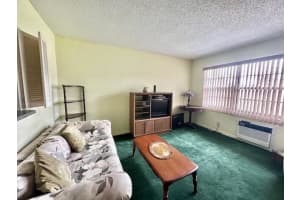 65 Suffolk, Boca Raton, FL 33434, Boca Raton, FL 33434 - MLS#B26013339