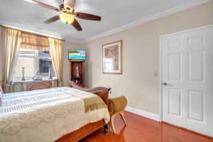 630 Sapodilla Avenue, West Palm Beach, FL 33401 - MLS#B26013341