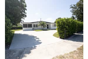 887 Perry Street, Lantana, FL 33462 - MLS#B26013342