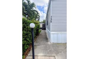 135 Parkside Court, Coconut Creek, FL 33073 - MLS#B26013408