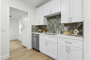 1646 31st Avenue, Vero Beach, FL 32960 - MLS#B26013455