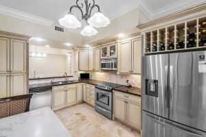 16844 Isle Of Palms Drive, Delray Beach, FL 33484 - MLS#B26013471