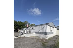 187 Montura Avenue, Clewiston, FL 33440 - MLS#B26013473