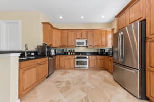 41 Via Floresta Drive, Boca Raton, FL 33487 - MLS#B26013498