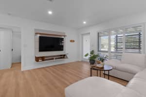 2030 52nd Court, Fort Lauderdale, FL 33308 - MLS#B26013543