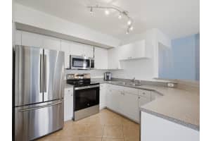 316 Villa Circle, Boynton Beach, FL 33435 - MLS#B26013569