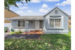 10151 Nw 3rd Street, Pembroke Pines, Fl 33026, Pembroke Pines